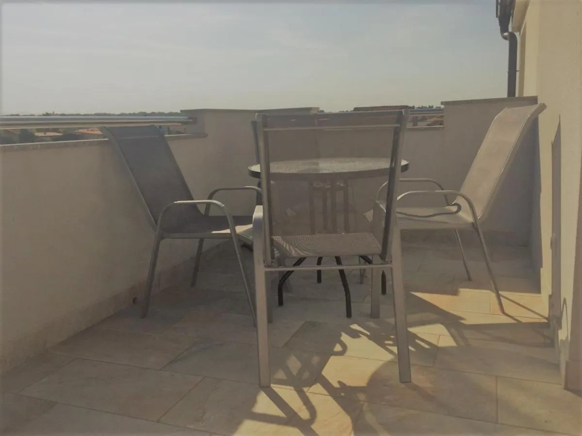 Apartmani Lovrencic Vrsi