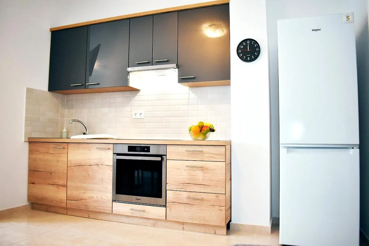 Apartment Apartmani Lovrencic Vrsi Croatia