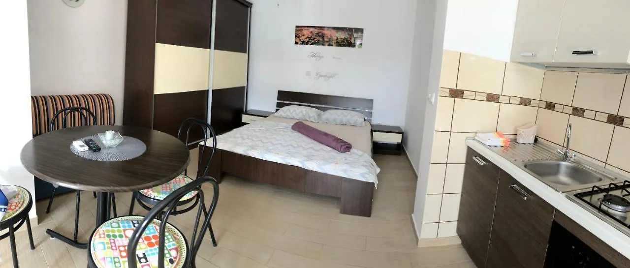 Apartmani Lovrencic Vrsi